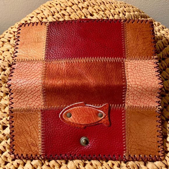 Artisan Patchwork Leather Fish Snap Wallet - Picture 3 of 5
